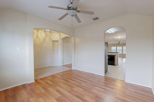 1065 Aviary Drive, Aubrey, TX 76227