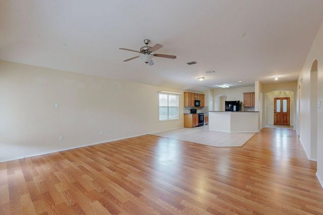1065 Aviary Drive, Aubrey, TX 76227