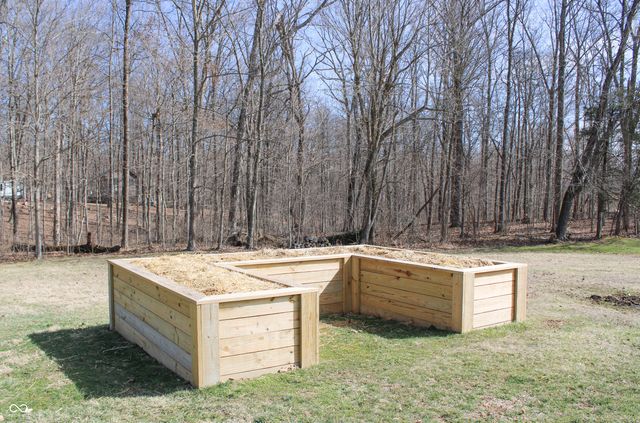 2460 S State Highway 7, North Vernon, IN 47265