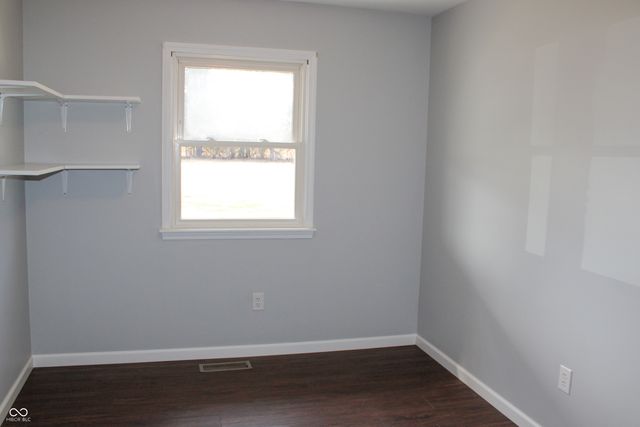 2460 S State Highway 7, North Vernon, IN 47265