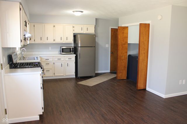 2460 S State Highway 7, North Vernon, IN 47265