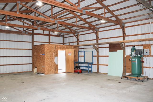 2460 S State Highway 7, North Vernon, IN 47265