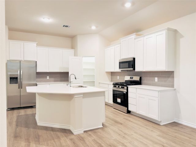 2117 N Eugene, Anna, TX 75409