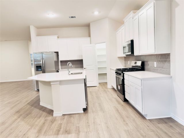 2117 N Eugene, Anna, TX 75409