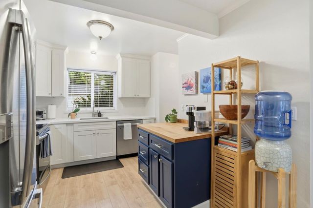 1153 30th Avenue, Santa Cruz, CA 95062
