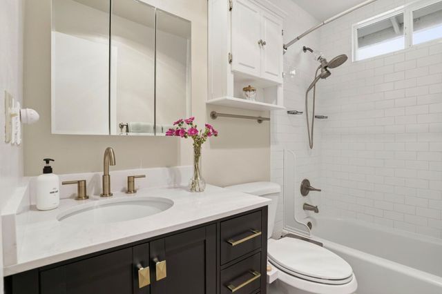 1153 30th Avenue, Santa Cruz, CA 95062