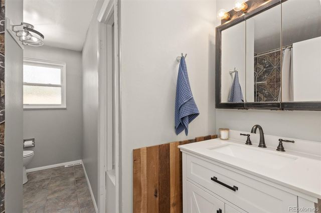 6993 W Hinsdale Drive, Littleton, CO 80128