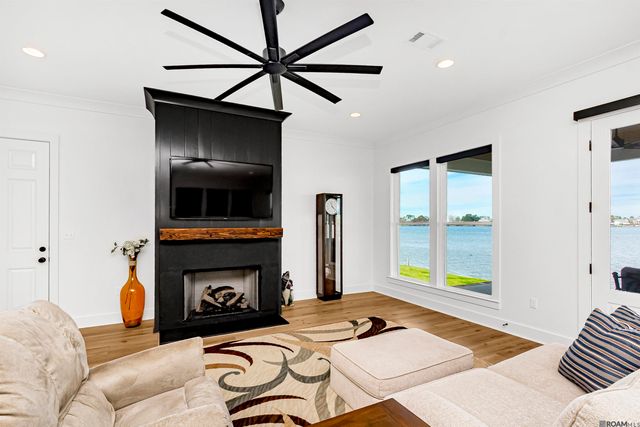9937 Island Rd, Ventress, LA 70783