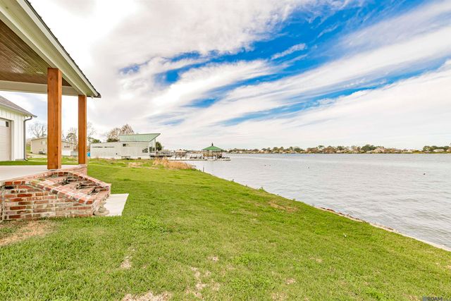9937 Island Rd, Ventress, LA 70783