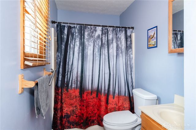 108 Esther Drive, Lewisburg, OH 45338