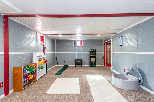 108 Esther Drive, Lewisburg, OH 45338