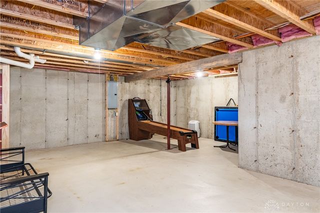 108 Esther Drive, Lewisburg, OH 45338