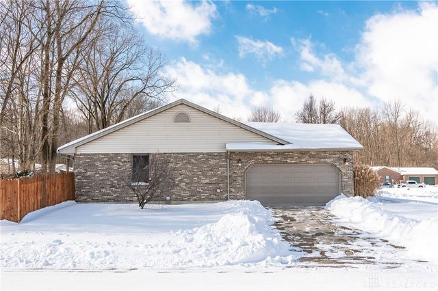 108 Esther Drive, Lewisburg, OH 45338