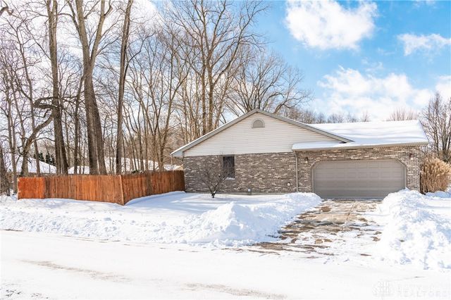 108 Esther Drive, Lewisburg, OH 45338