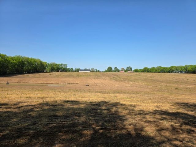 2 Old Zion Rd, Columbia, TN 38401