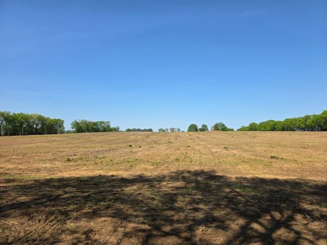 2 Old Zion Rd, Columbia, TN 38401