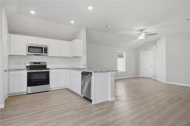 20216 W 194th Terrace, Spring Hill, KS 66083