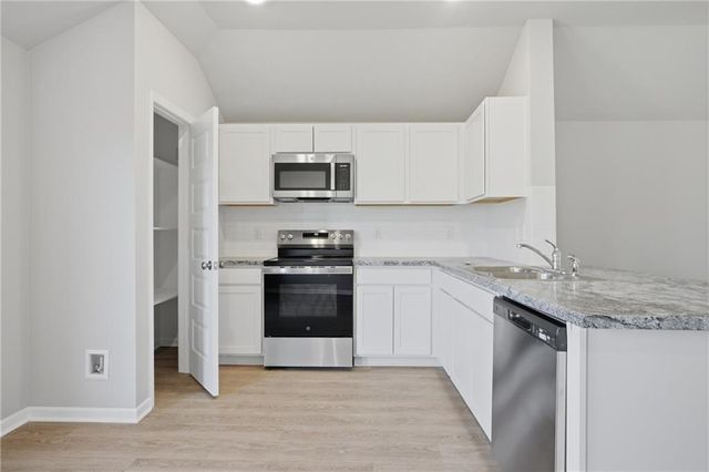 20216 W 194th Terrace, Spring Hill, KS 66083
