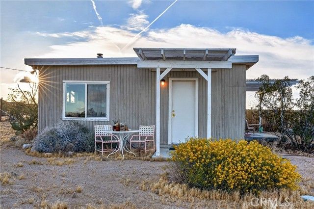 437 Mallow Road, Landers, CA 92285