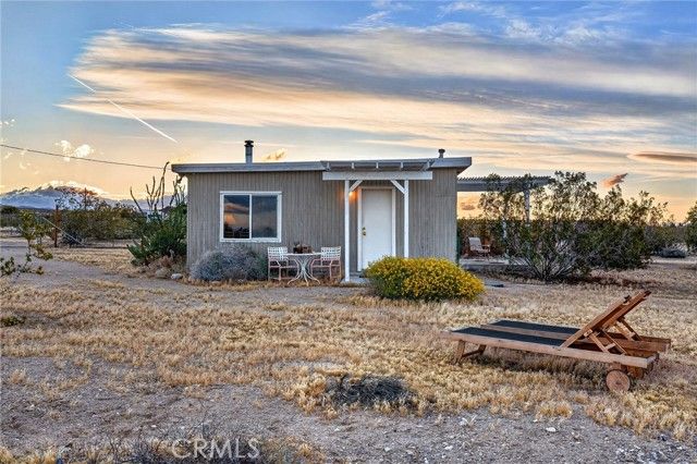 437 Mallow Road, Landers, CA 92285