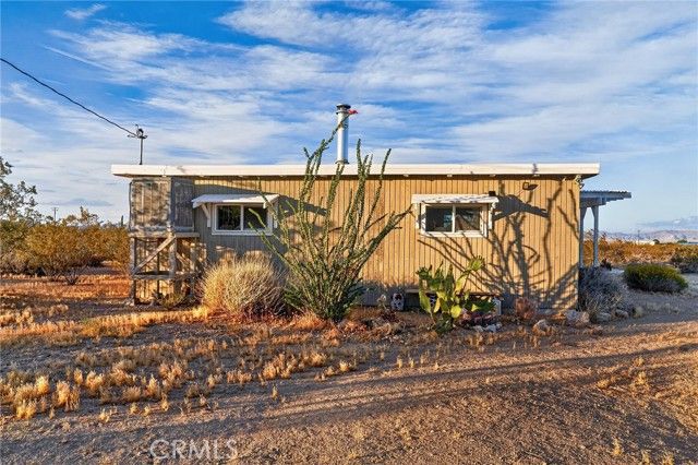 437 Mallow Road, Landers, CA 92285