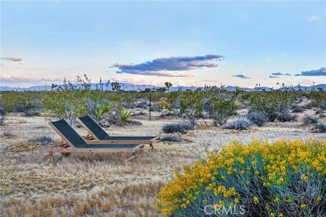 437 Mallow Road, Landers, CA 92285