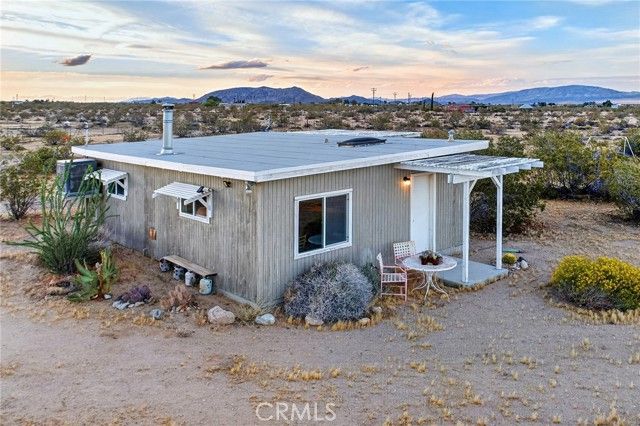 437 Mallow Road, Landers, CA 92285