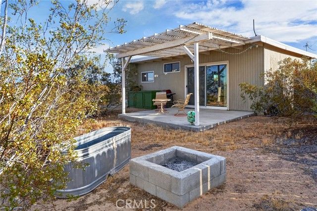 437 Mallow Road, Landers, CA 92285