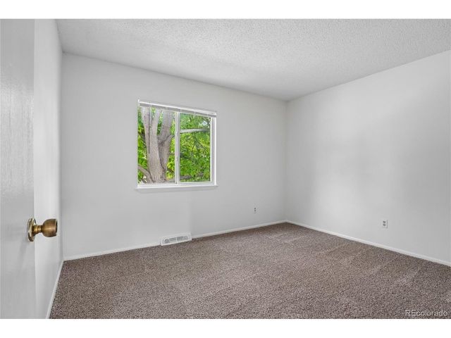 5043 E Weaver Pl, Centennial, CO 80121