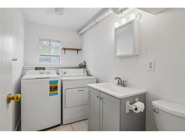 5043 E Weaver Pl, Centennial, CO 80121