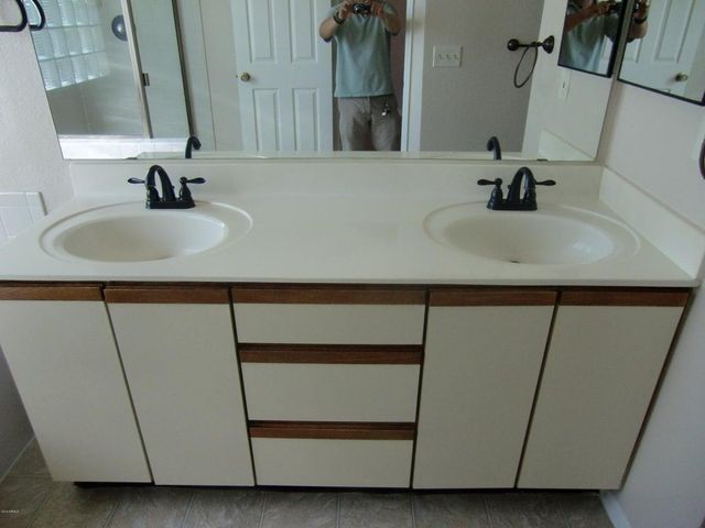 3305 E Wildwood Drive, Phoenix, AZ 85048