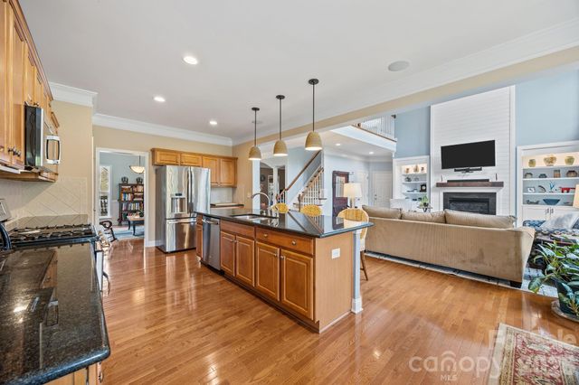 6733 Heritage Orchard Way, Huntersville, NC 28078