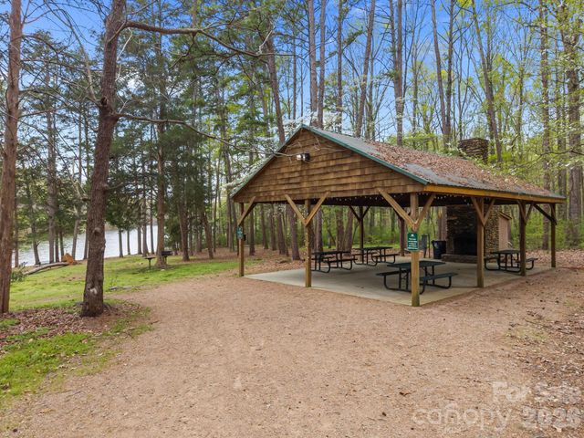 6733 Heritage Orchard Way, Huntersville, NC 28078