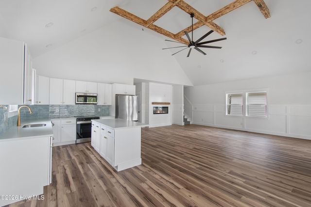106 NW 23rd Street, Oak Island, NC 28465
