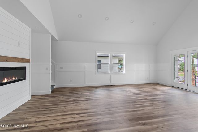 106 NW 23rd Street, Oak Island, NC 28465