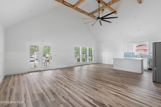 106 NW 23rd Street, Oak Island, NC 28465