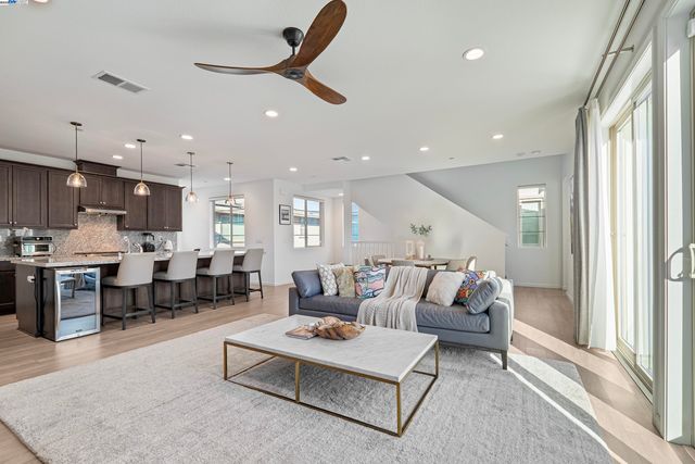 6013 Basaltina Pl, Dublin, CA 94568