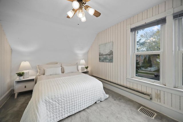 245 8th Avenue N, Hopkins, MN 55343