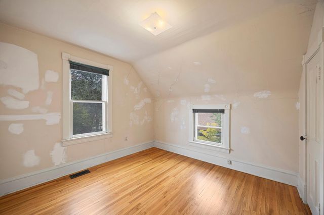 245 8th Avenue N, Hopkins, MN 55343