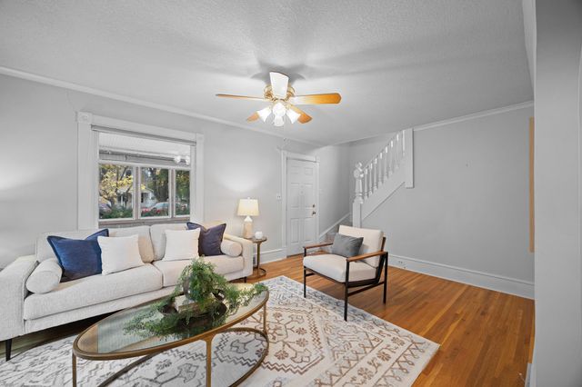 245 8th Avenue N, Hopkins, MN 55343