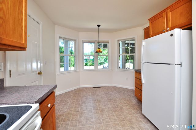 310 Kings Landing 310, Windsor, CT 06095