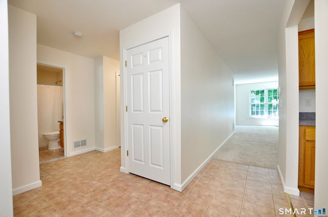 310 Kings Landing 310, Windsor, CT 06095