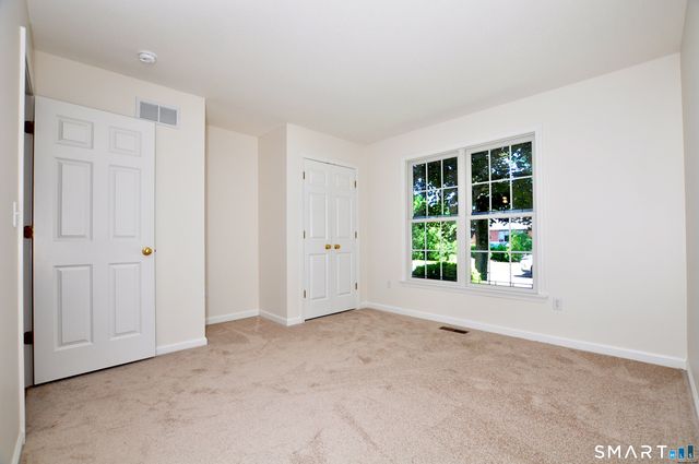 310 Kings Landing 310, Windsor, CT 06095