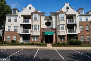 8951 TOWN CENTER CIR #3-201, Upper Marlboro, MD 20774