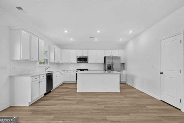 1949 Enota Drive, Bethlehem, GA 30620