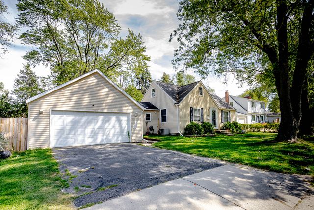 1406 N May Street, Joliet, IL 60435