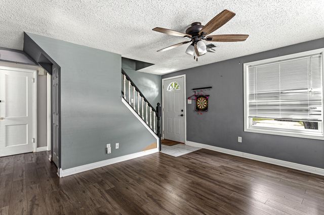 1406 N May Street, Joliet, IL 60435