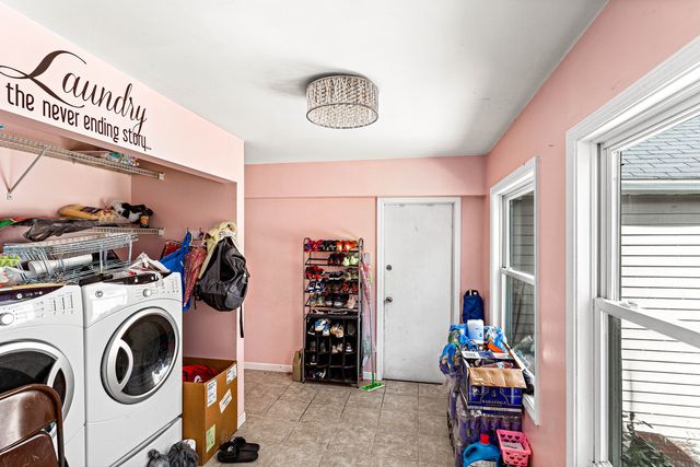 1406 N May Street, Joliet, IL 60435