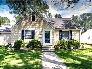 1406 N May Street, Joliet, IL 60435
