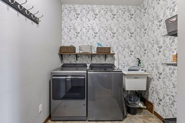 1056 3rd Street SW, Delano, MN 55328